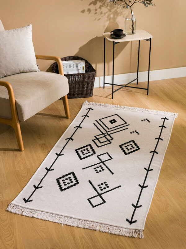 rug patterned with tassels product image