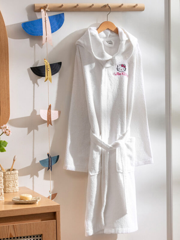 robe hello kitty embellished product image