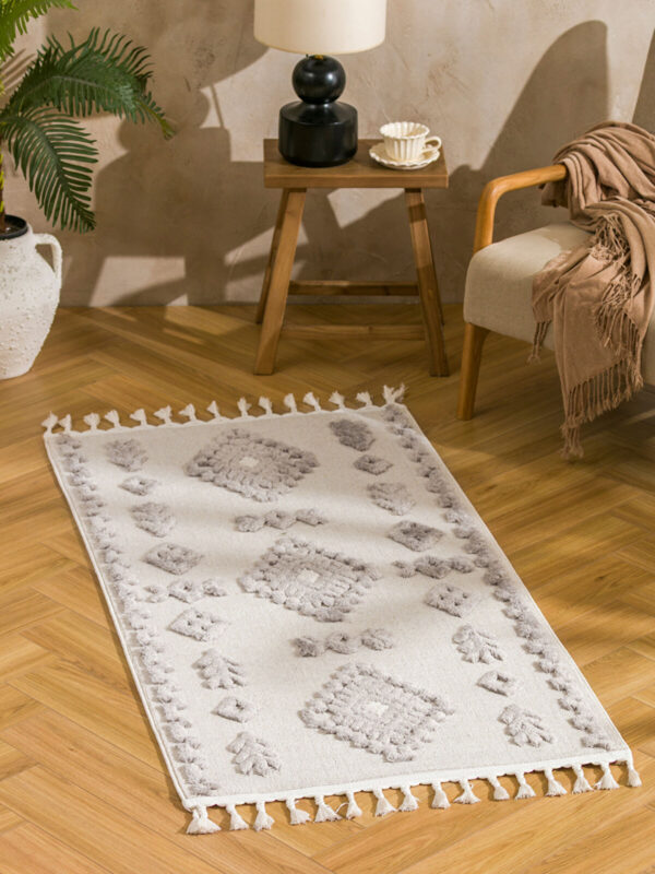 rug naked edge with product image