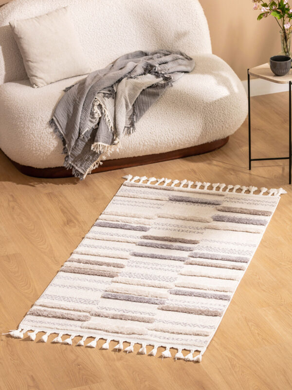 rug patterned with tassels product image