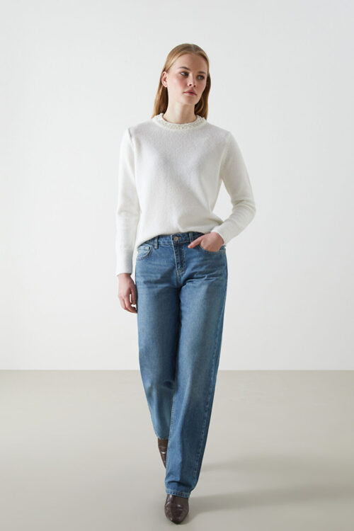 Straight Fit Women’s Jeans Pants