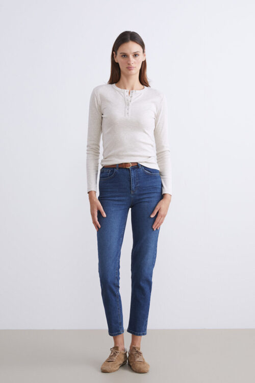 Mom Fit Women’s Belted Jean Pants